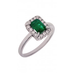 Sortija esmeralda y diamantes.